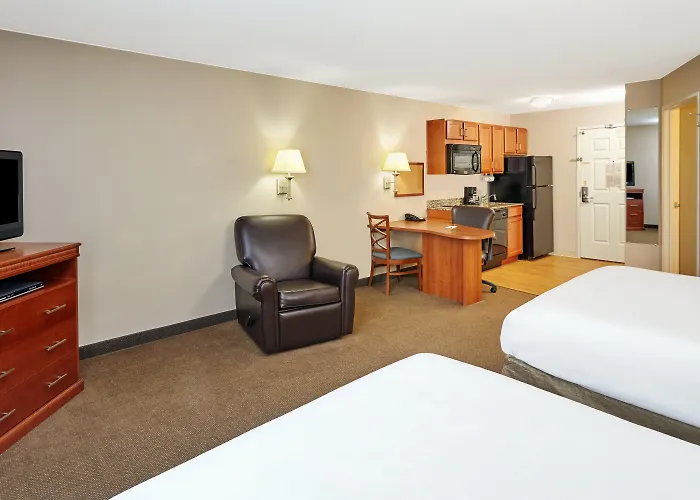 Candlewood Aurora-naperville By Ihg Hotel 2*