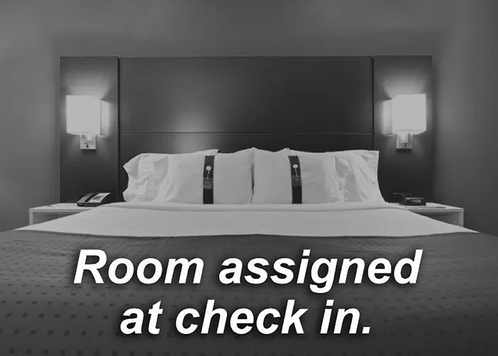 Candlewood Aurora-naperville By Ihg Hotel