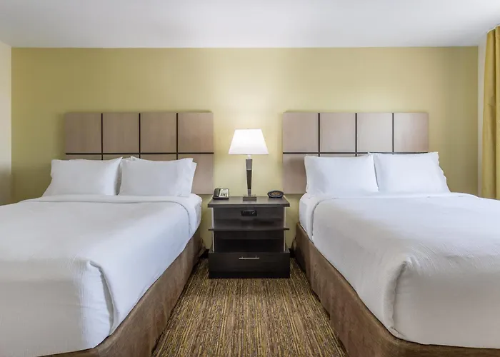 Candlewood Aurora-naperville By Ihg Hotel 2*