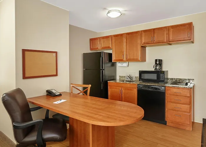 Candlewood Aurora-naperville By Ihg Aurora
