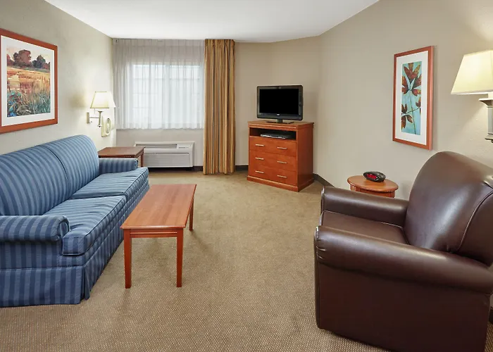 Candlewood Aurora-naperville By Ihg Aurora
