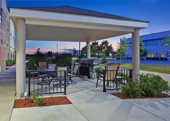 Hotel Candlewood Aurora-naperville By Ihg 2*