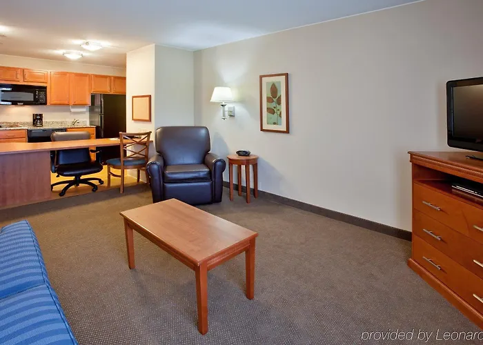 Candlewood Aurora-naperville By Ihg