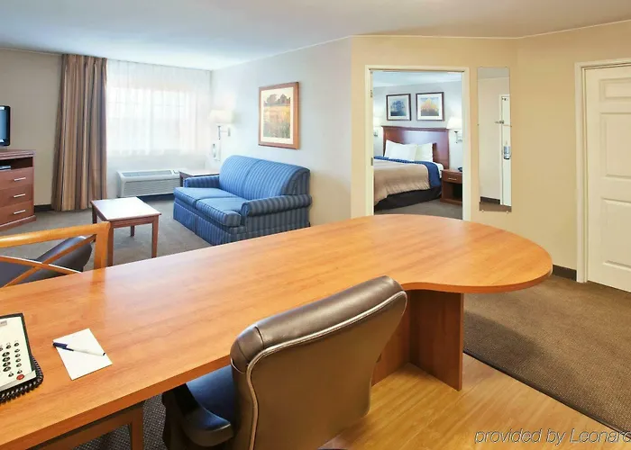 Candlewood Aurora-naperville By Ihg Hotel Aurora