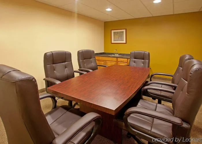 Hotel Candlewood Aurora-naperville By Ihg Aurora